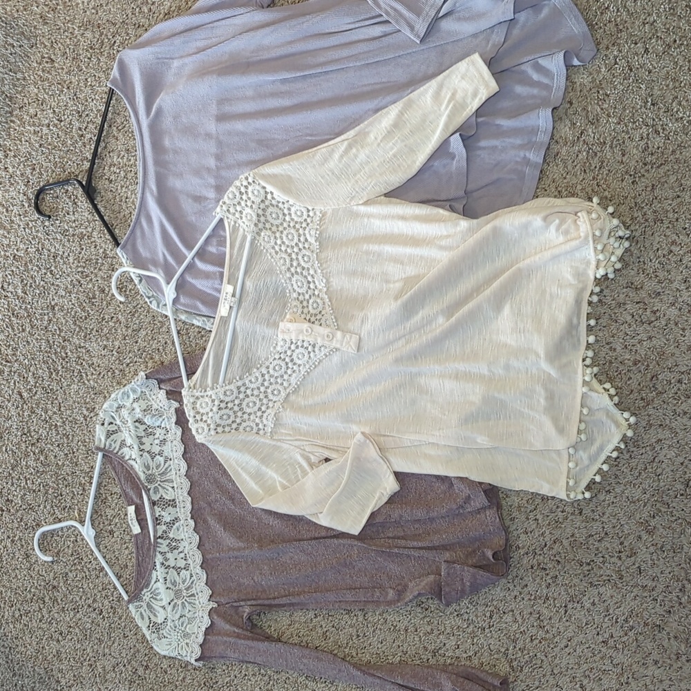Bundle if Umgee tops
